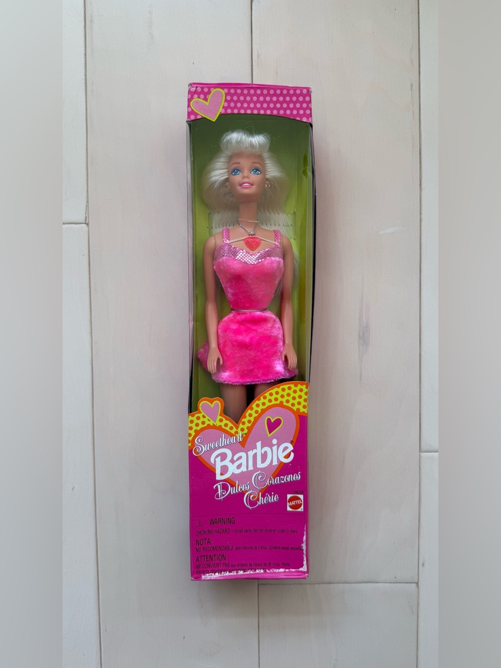 Vintage 90s Mattel Sweetheart Barbie #18608 (1997) NRFB